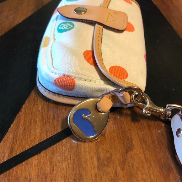 Cute Dooney and Bourke Wristlet NWOT - Picture 7 of 9